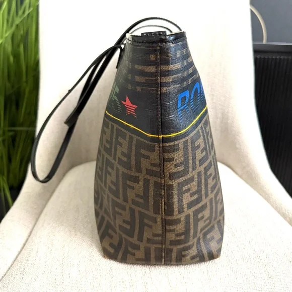 Authentic FENDI Zucca tote bag - Picture 6 of 16